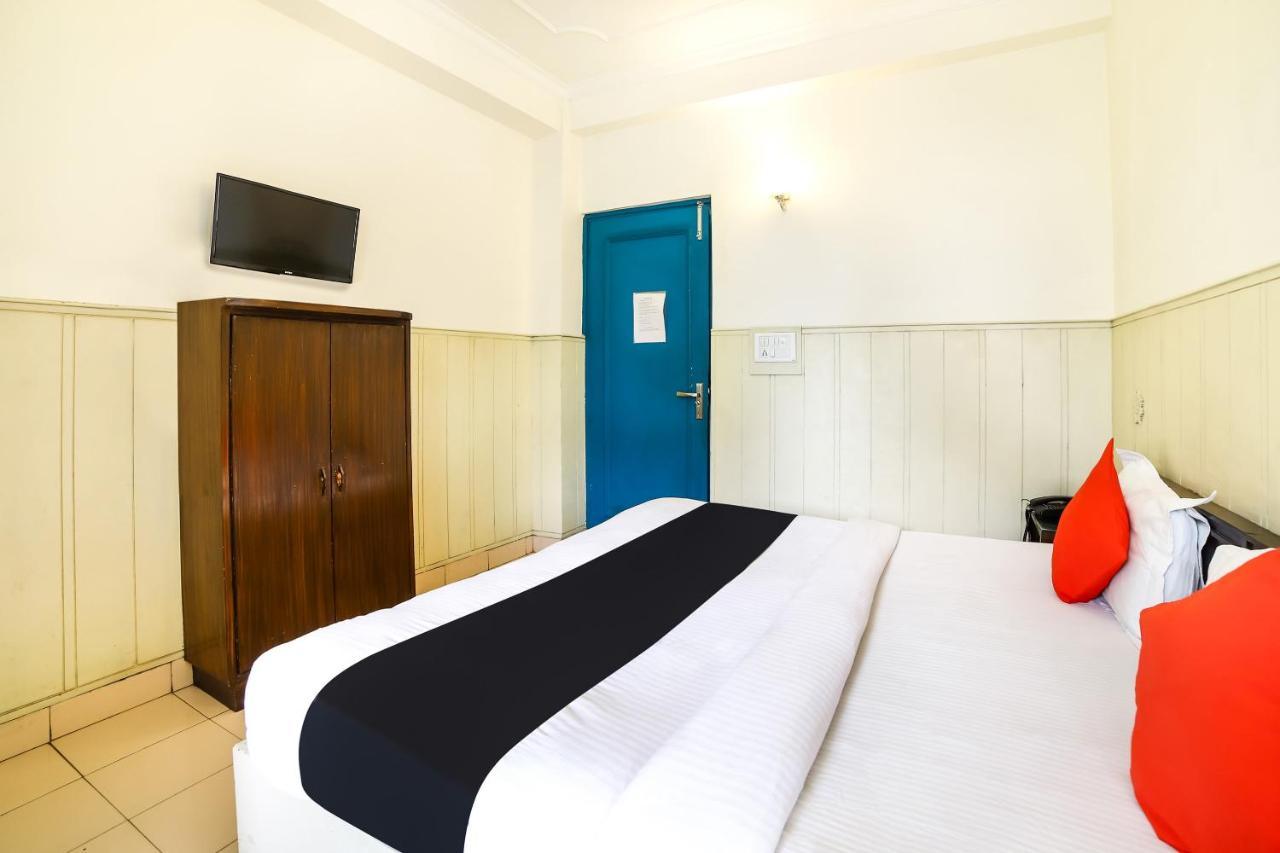 Capital O 48354 The Nest Neu-Delhi Exterior foto