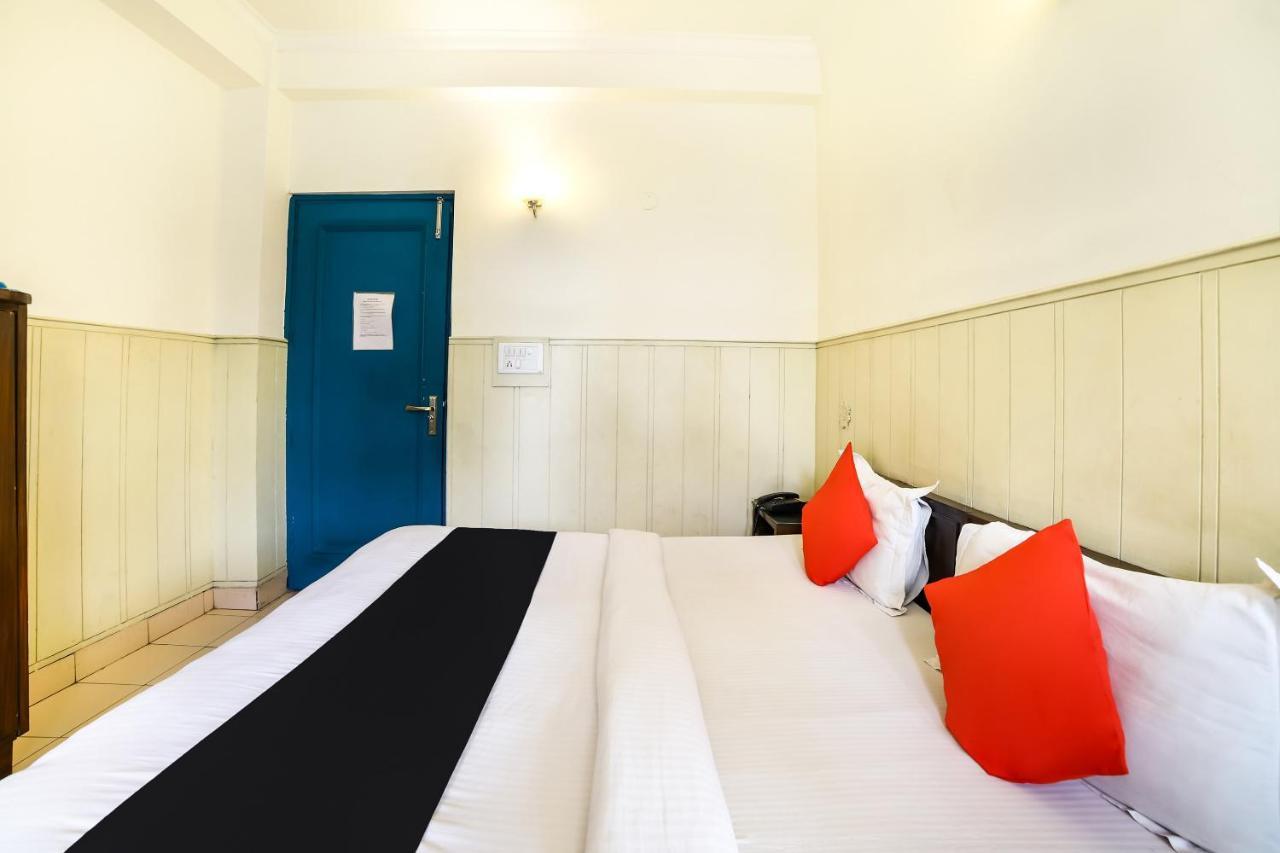 Capital O 48354 The Nest Neu-Delhi Exterior foto